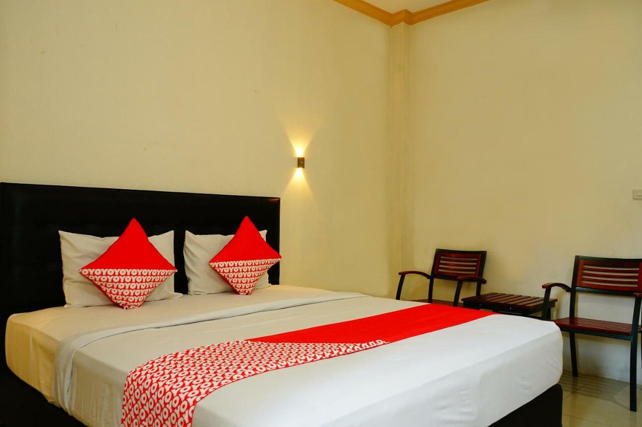 Hotel Golden Vella Пангкалпинанг Екстериор снимка