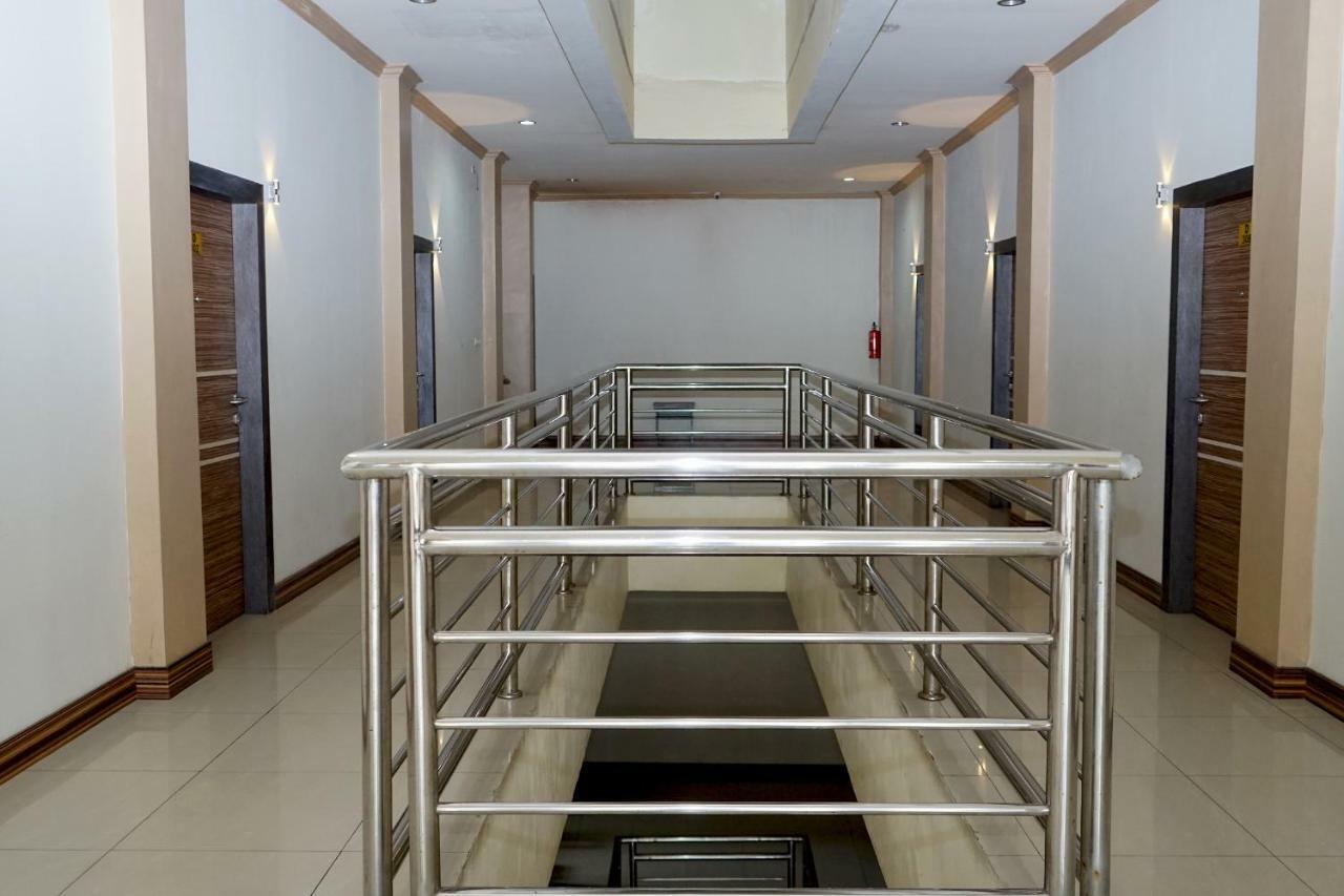 Hotel Golden Vella Пангкалпинанг Екстериор снимка