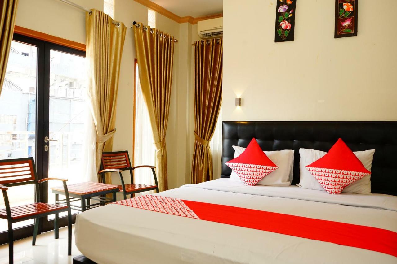 Hotel Golden Vella Пангкалпинанг Екстериор снимка